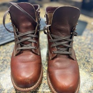 Wolverine 1000 mile club boots, barely worn still in great condition